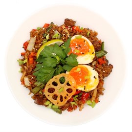 {{photo.Alt || photo.Description || 'Тайский жареный рис со свининой "Чашу"'}}